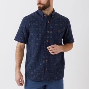 Duluth Trading Shirt Men's LG Blue Relaxed Fit Blue Ridge Indigo Short Sleeve